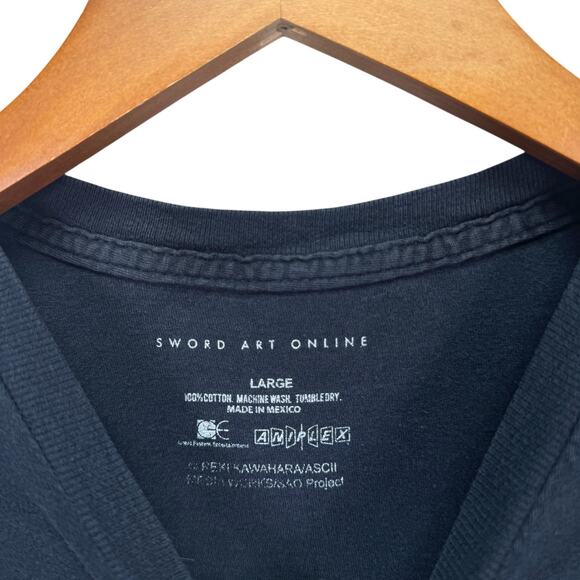 Licensed Aniplex Sword Art Online Kirito/Asuna Girls Anime Wafu T Shirt Men’s L - Picture 4 of 4